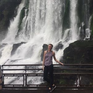 Meet your Posher, Jeni